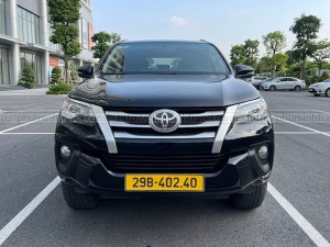 Cho thuê xe 7 chỗ Toyota Fortuner