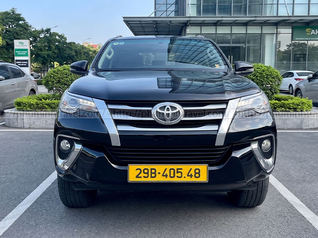 Cho thuê xe Fortuner tháng 7 chỗ