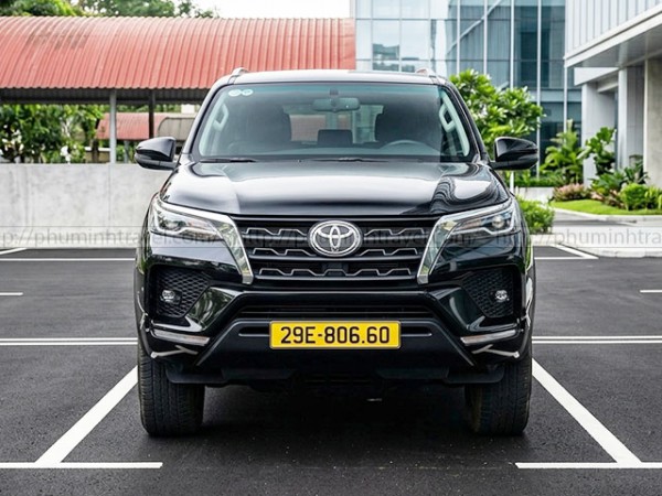 Cho thuê xe Fortuner 7 cho giá rẻ